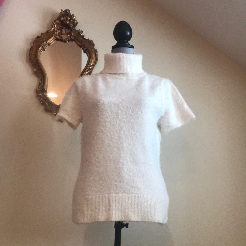 New York and Company Cream Sweater